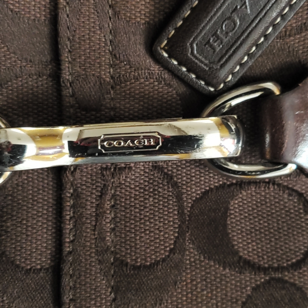 Authentic Coach logo handbag - Picture 6 of 6